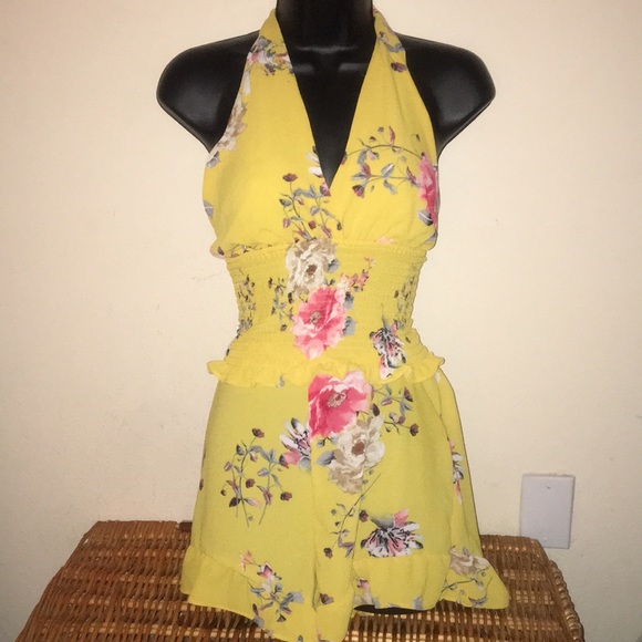 NWOT SEXY SHORT SET - Picture 1 of 5